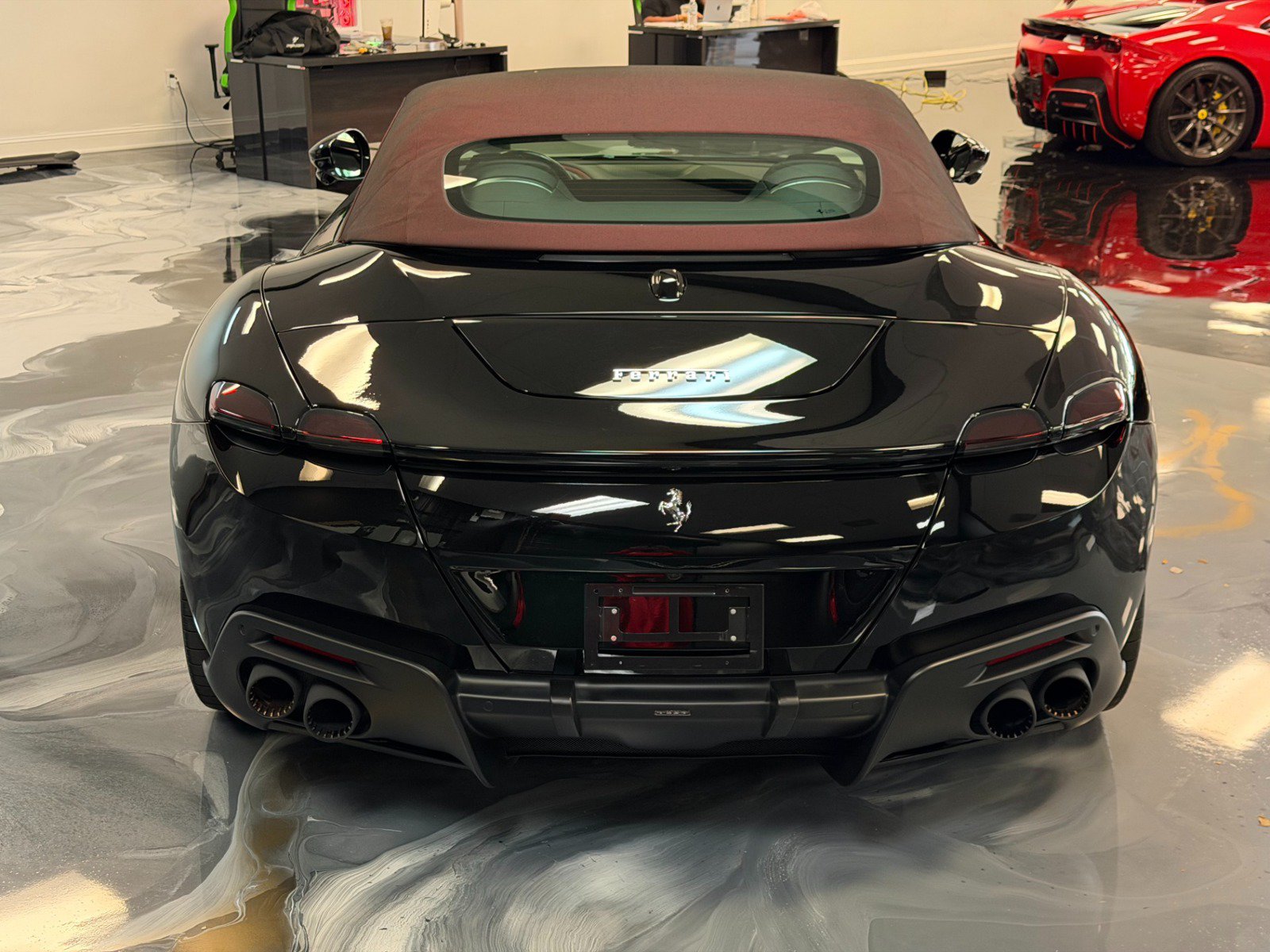 Used 2025 Ferrari Roma Spider RWD image 7