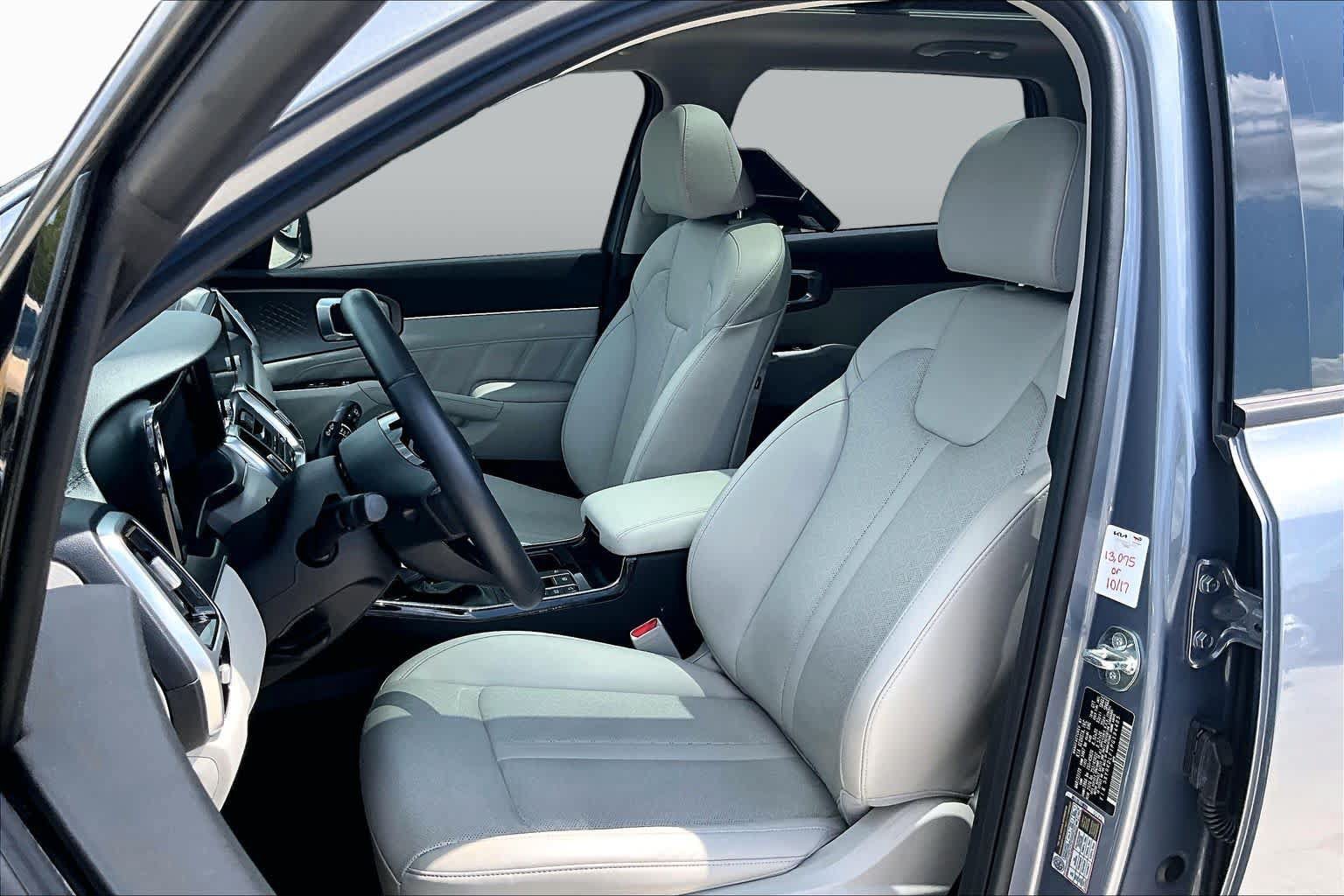 Certified 2023 Kia Sorento SX AWD/4WD image 8