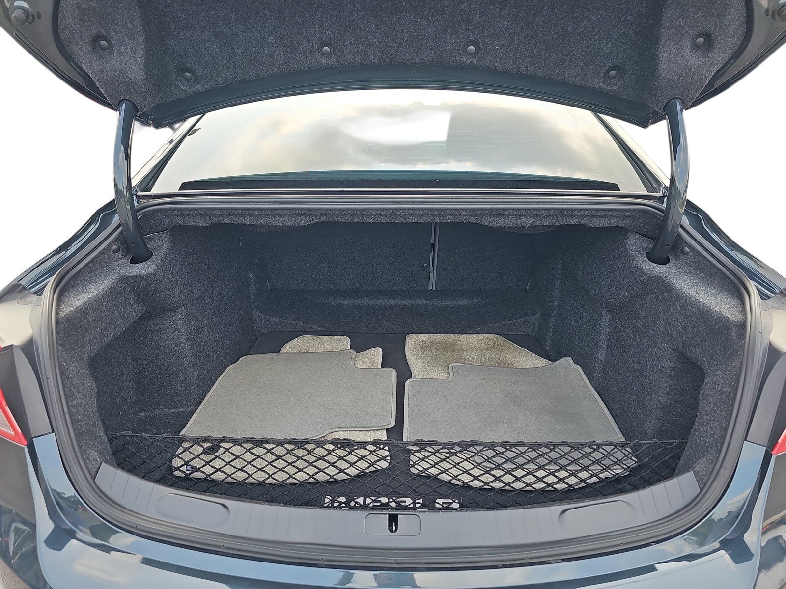 Used 2018 Chevrolet Impala Premier w/ Premier Convenience Package FWD image 27
