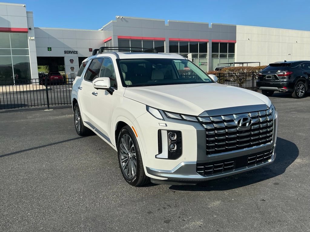 Certified 2024 Hyundai Palisade Calligraphy AWD/4WD image 3