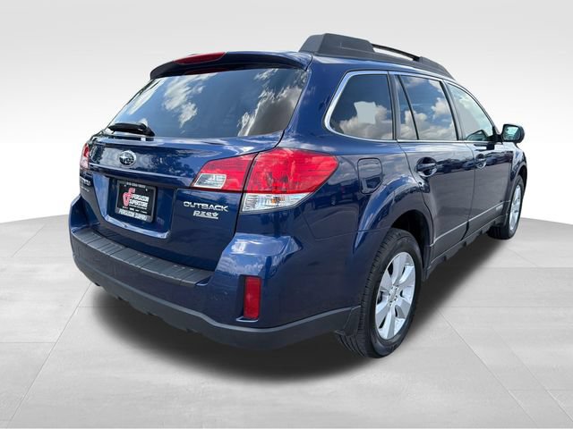 Used 2010 Subaru Outback 2.5i Limited AWD/4WD image 14