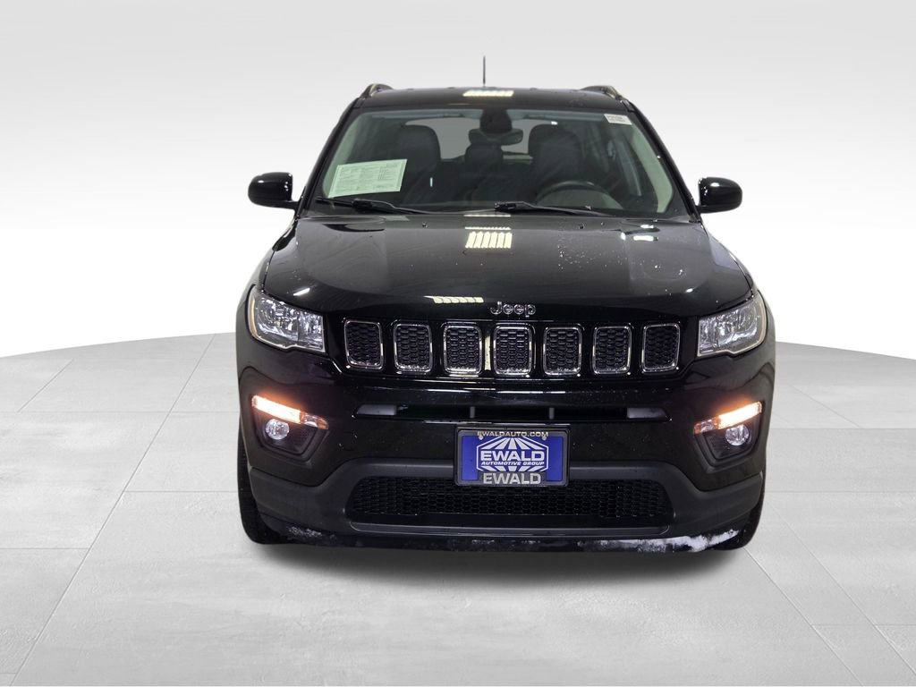 Used 2018 Jeep Compass Latitude w/ Cold Weather Group image 15