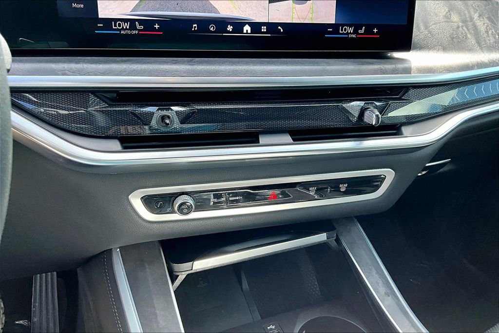 Used 2026 BMW X5 sDrive40i image 16