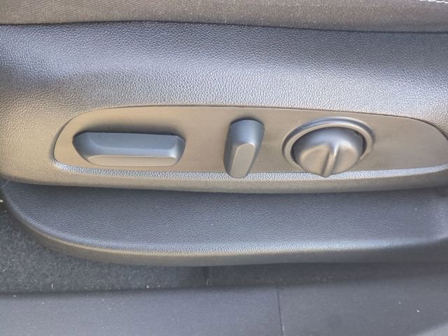 Used 2022 GMC Terrain SLE w/ Driver Convenience Package image 15