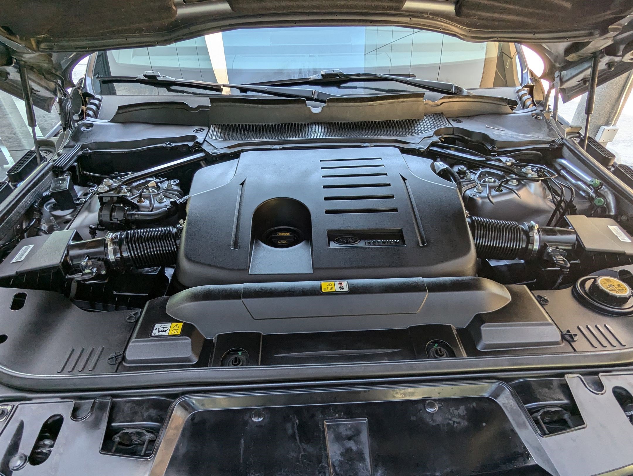 Used 2022 Land Rover Range Rover Sport HSE Silver Edition image 26