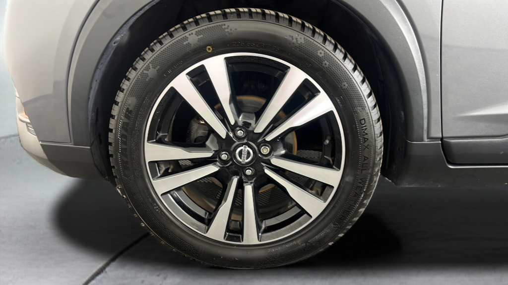 Used 2019 Nissan Kicks SV FWD image 24