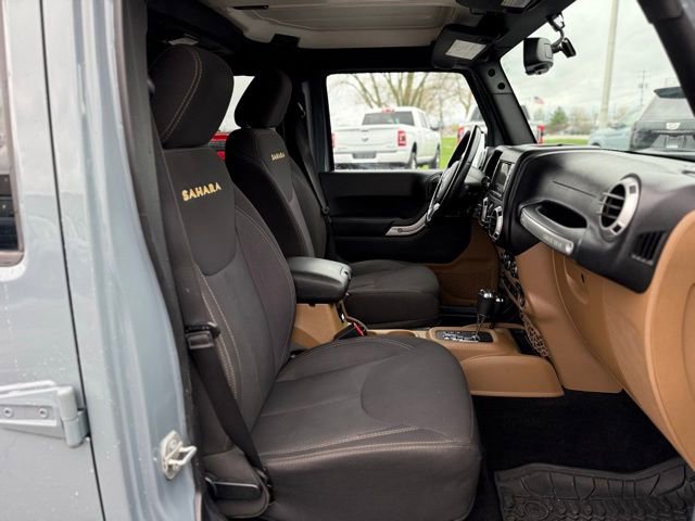 Used 2015 Jeep Wrangler Unlimited Sahara w/ Dual Top Group image 14