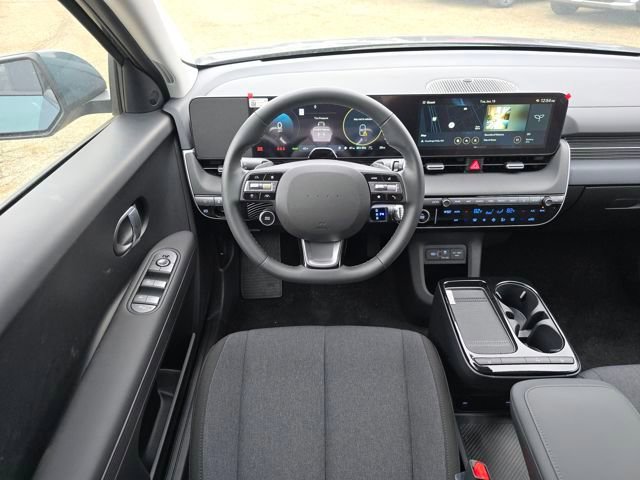 New 2026 Hyundai Ioniq 5 SE image 3