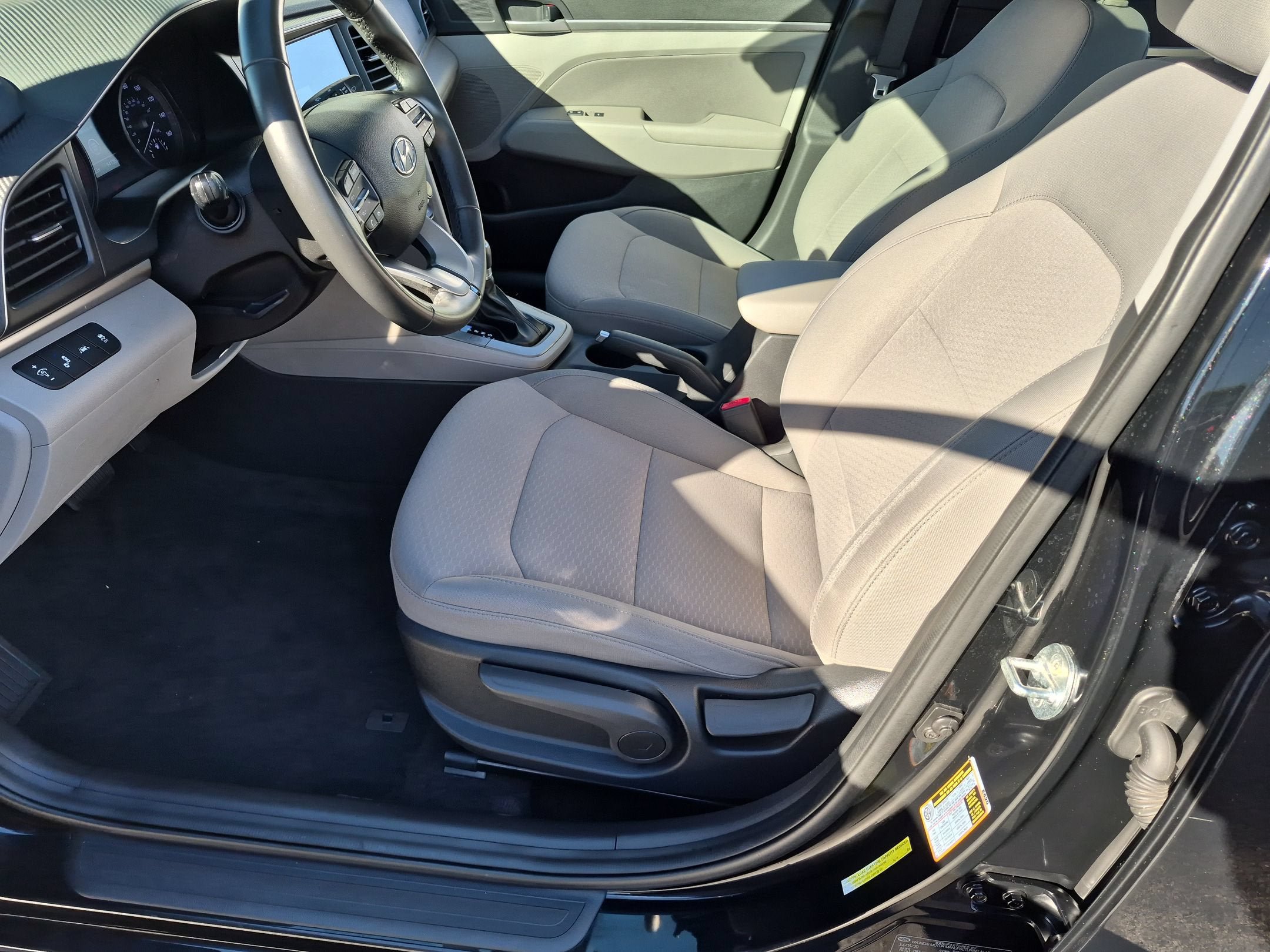 Used 2020 Hyundai Elantra Value Edition FWD image 13