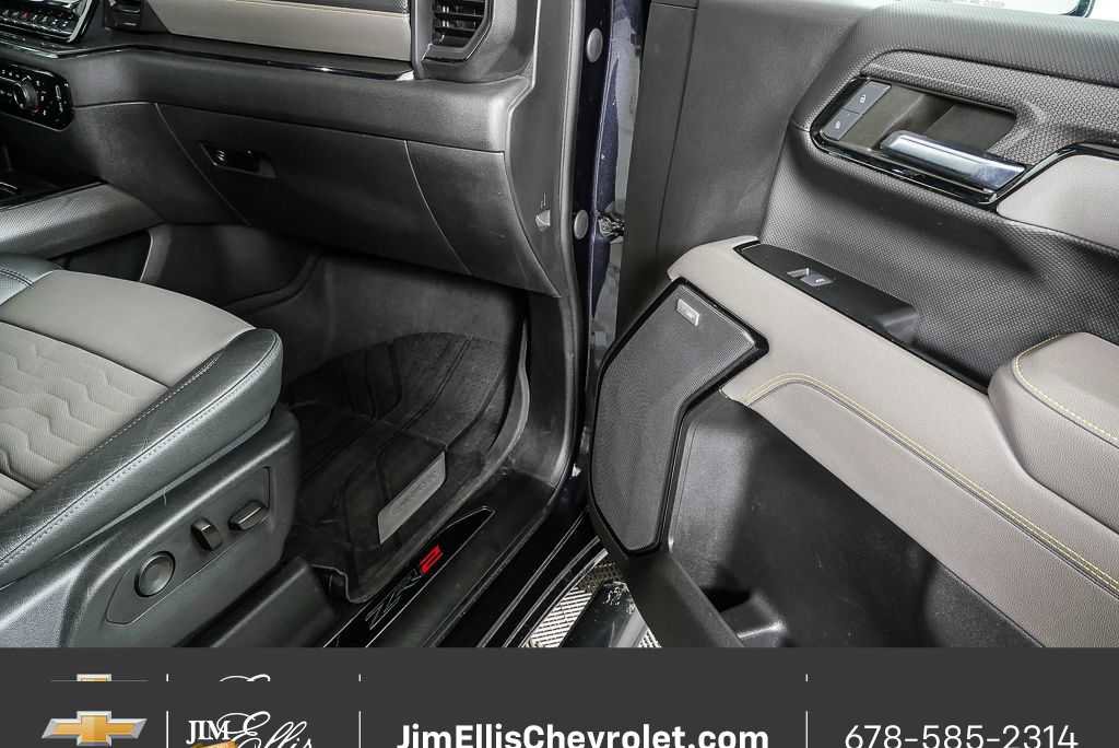 Certified 2023 Chevrolet Silverado 1500 ZR2 w/ Technology Package AWD/4WD image 55
