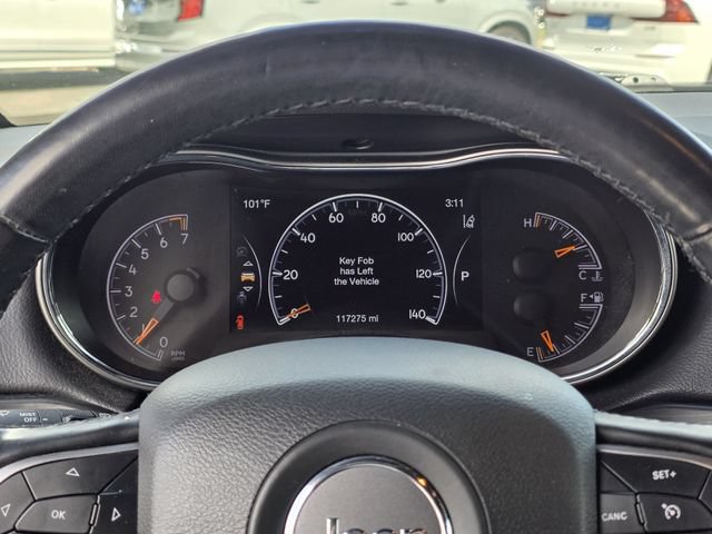Used 2021 Jeep Grand Cherokee Laredo w/ Security & Convenience Group AWD/4WD image 12