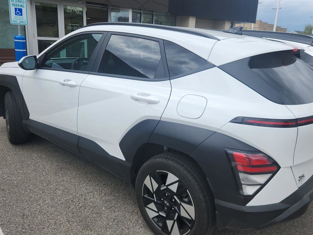 Used 2024 Hyundai Kona SEL w/ Convenience Package AWD/4WD image 5