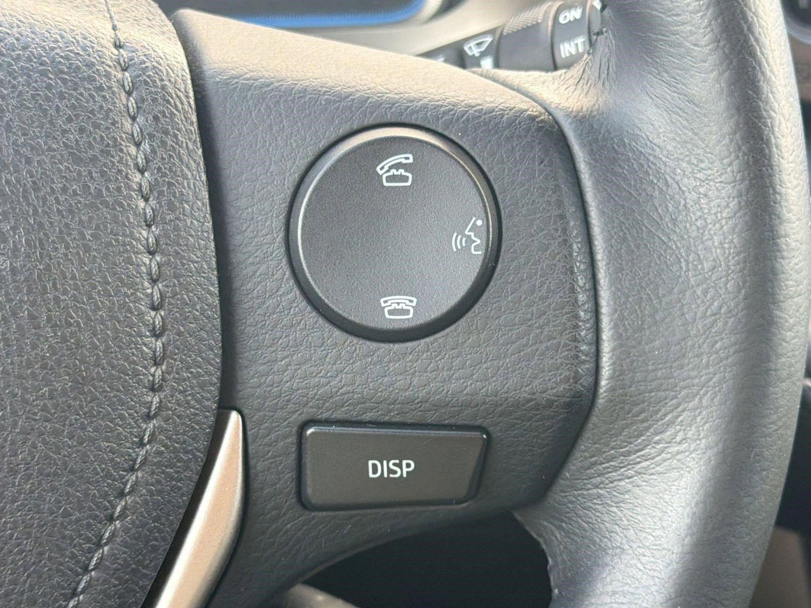 Used 2015 Toyota RAV4 Limited image 28