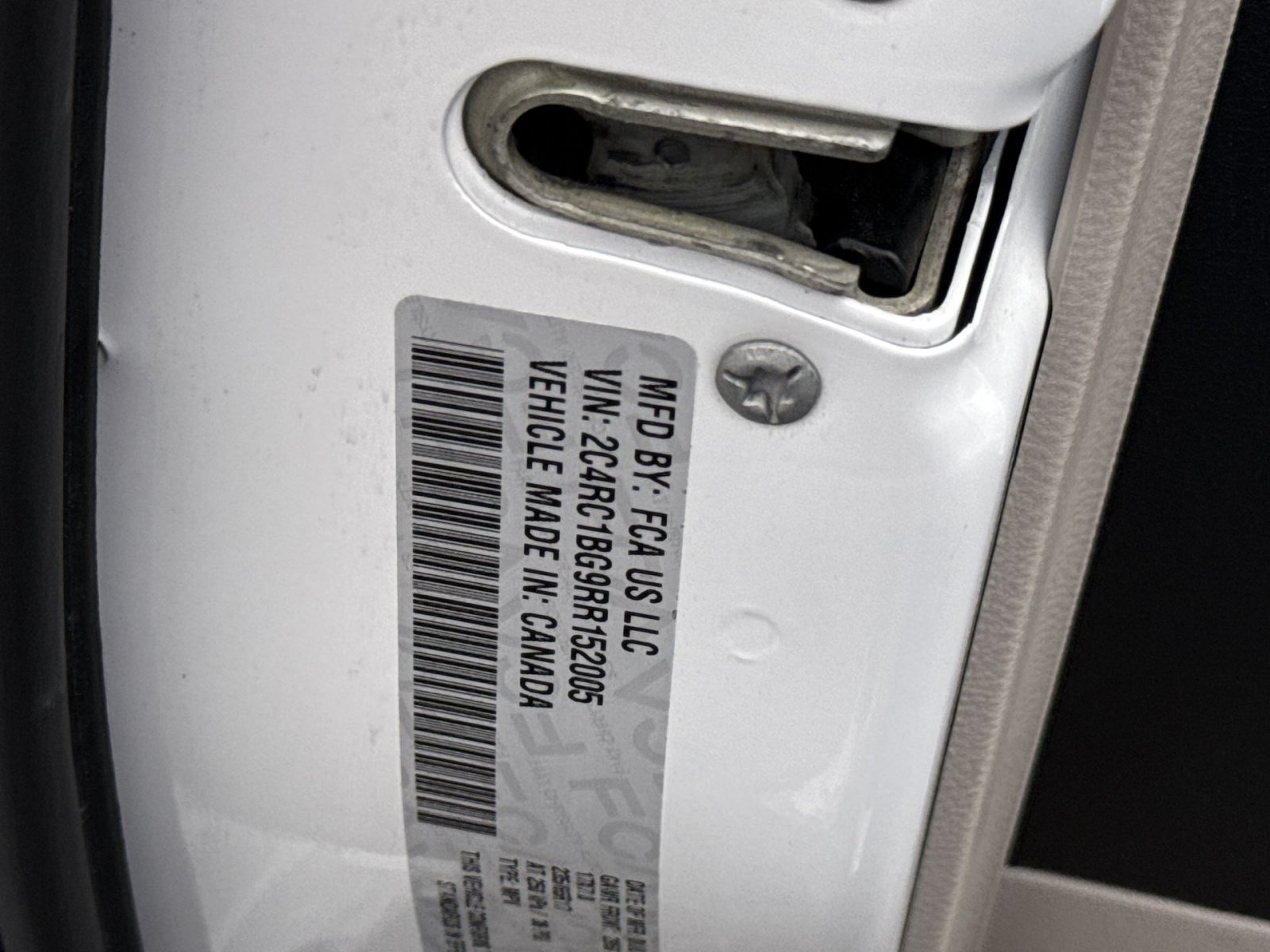 Used 2024 Chrysler Pacifica Touring-L FWD image 31
