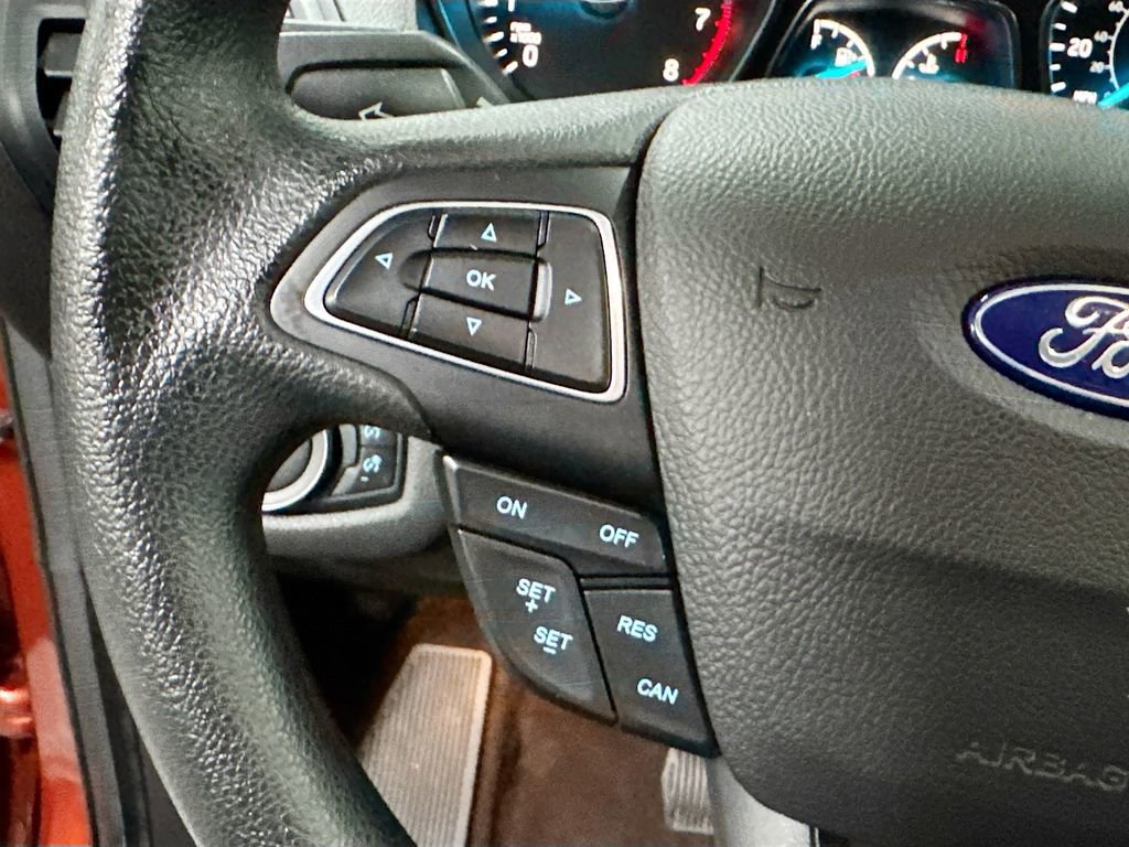 Used 2019 Ford Escape SE image 8