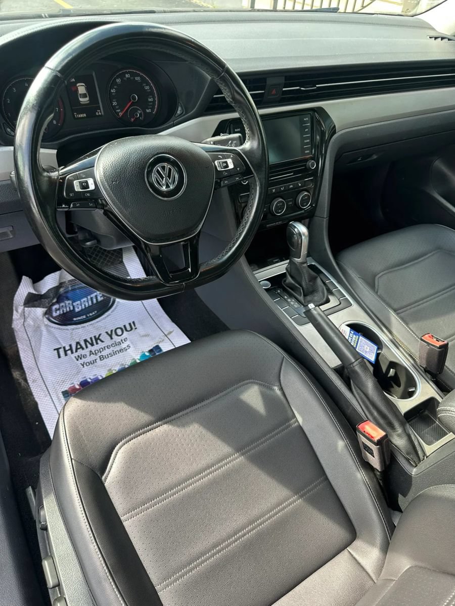 Used 2020 Volkswagen Passat 2.0T SE FWD image 9