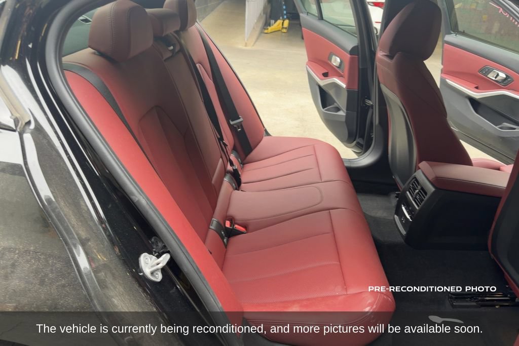 Used 2024 BMW 330i Sedan w/ M Sport Package RWD image 13