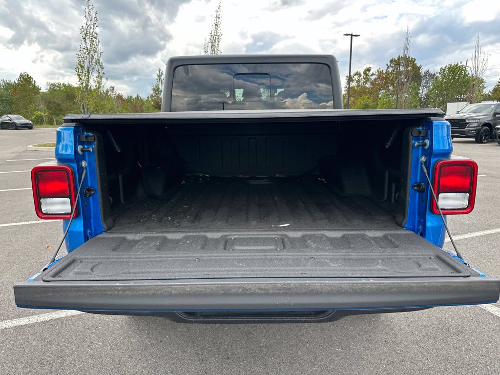 New 2026 Jeep Gladiator Sport AWD/4WD image 15