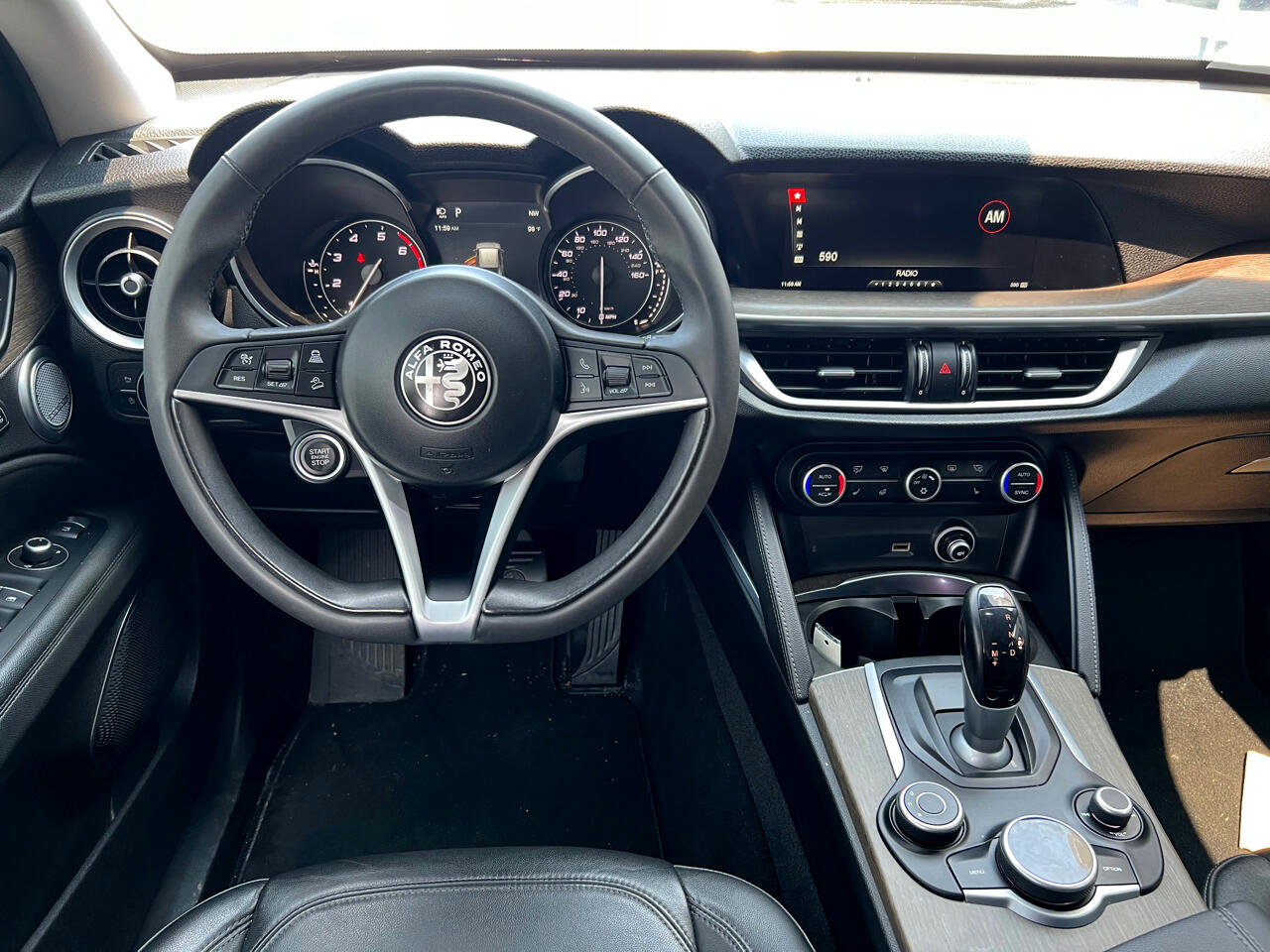 Used 2018 Alfa Romeo Stelvio Ti image 14