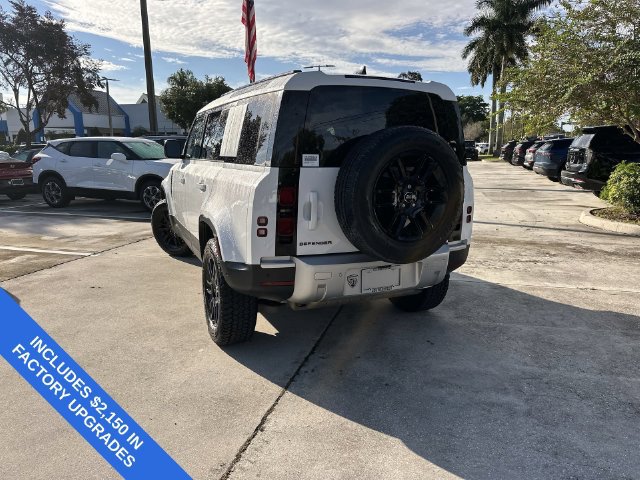 Used 2025 Land Rover Defender 110 S AWD/4WD image 12
