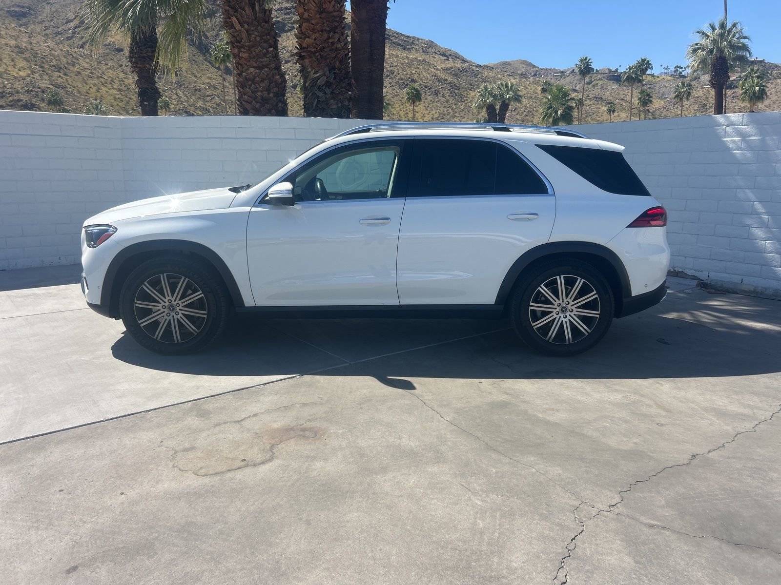 Used 2025 Mercedes-Benz GLE 350 4MATIC image 8
