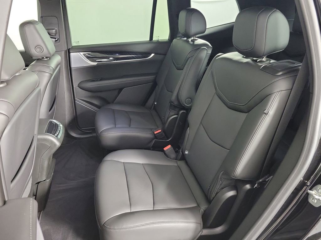 Used 2025 Cadillac XT6 Premium Luxury w/ Technology Package image 12