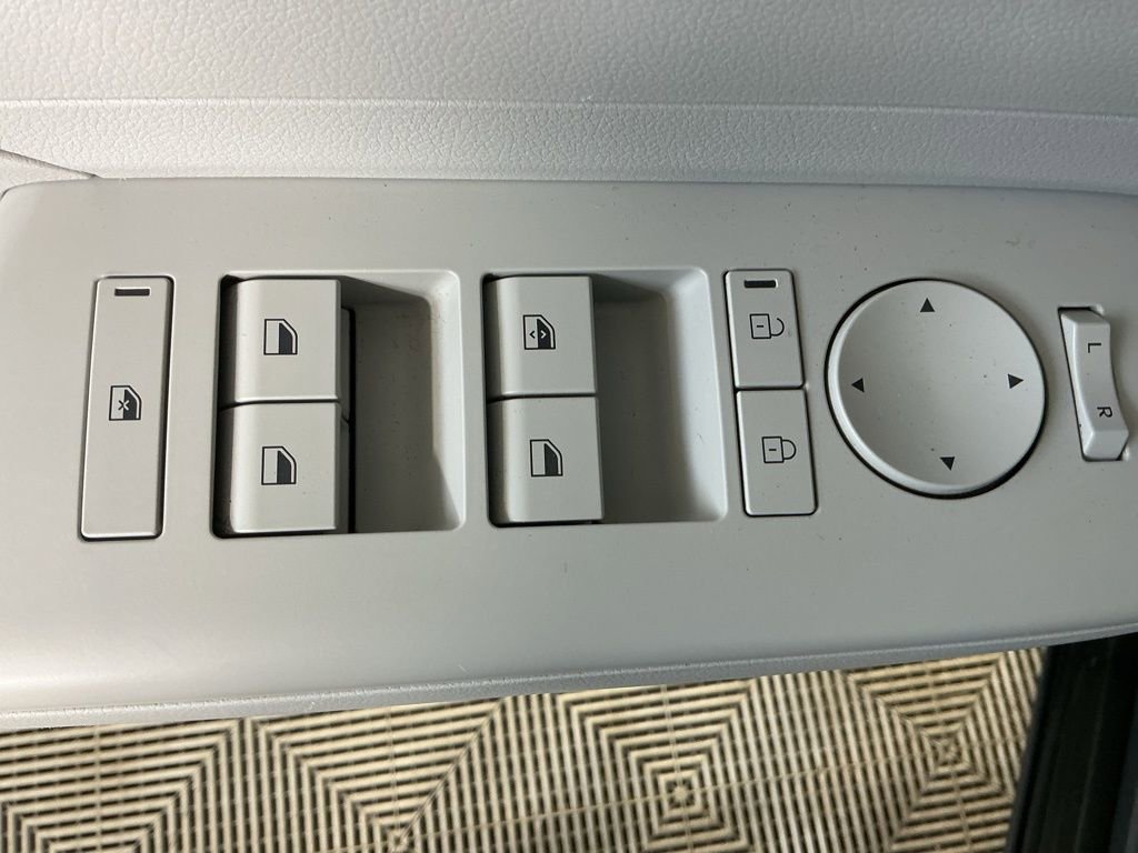 Used 2024 Hyundai Kona SEL image 7