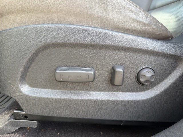 Used 2017 Hyundai Santa Fe SE w/ SE Premium Package 02 image 12