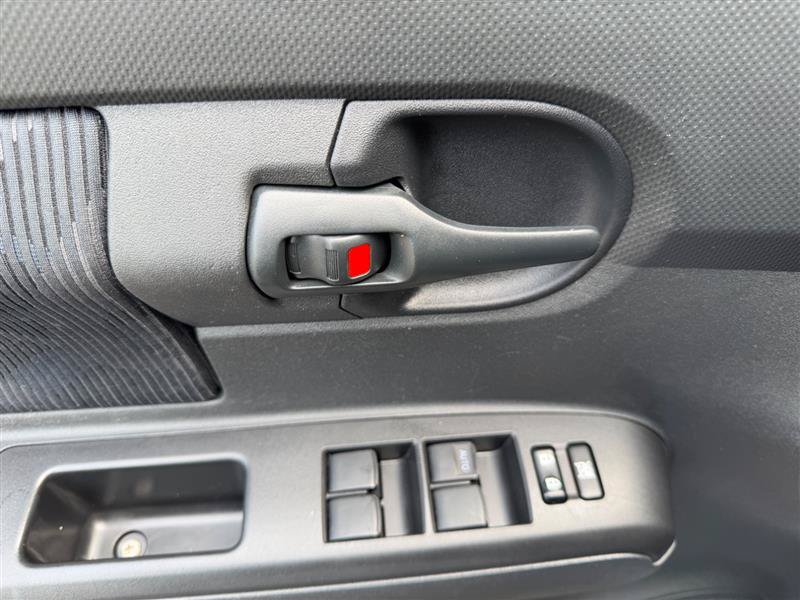 Used 2011 Scion xB FWD image 32
