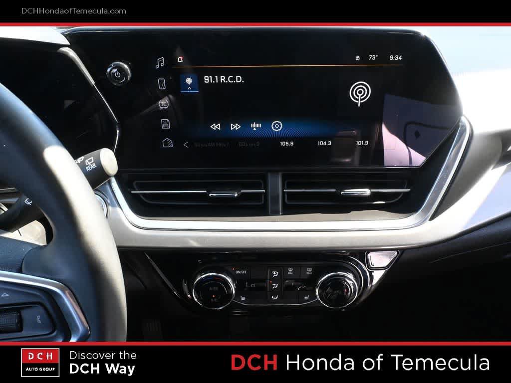 Used 2024 Chevrolet Trax ACTIV w/ Sunroof Package FWD image 12