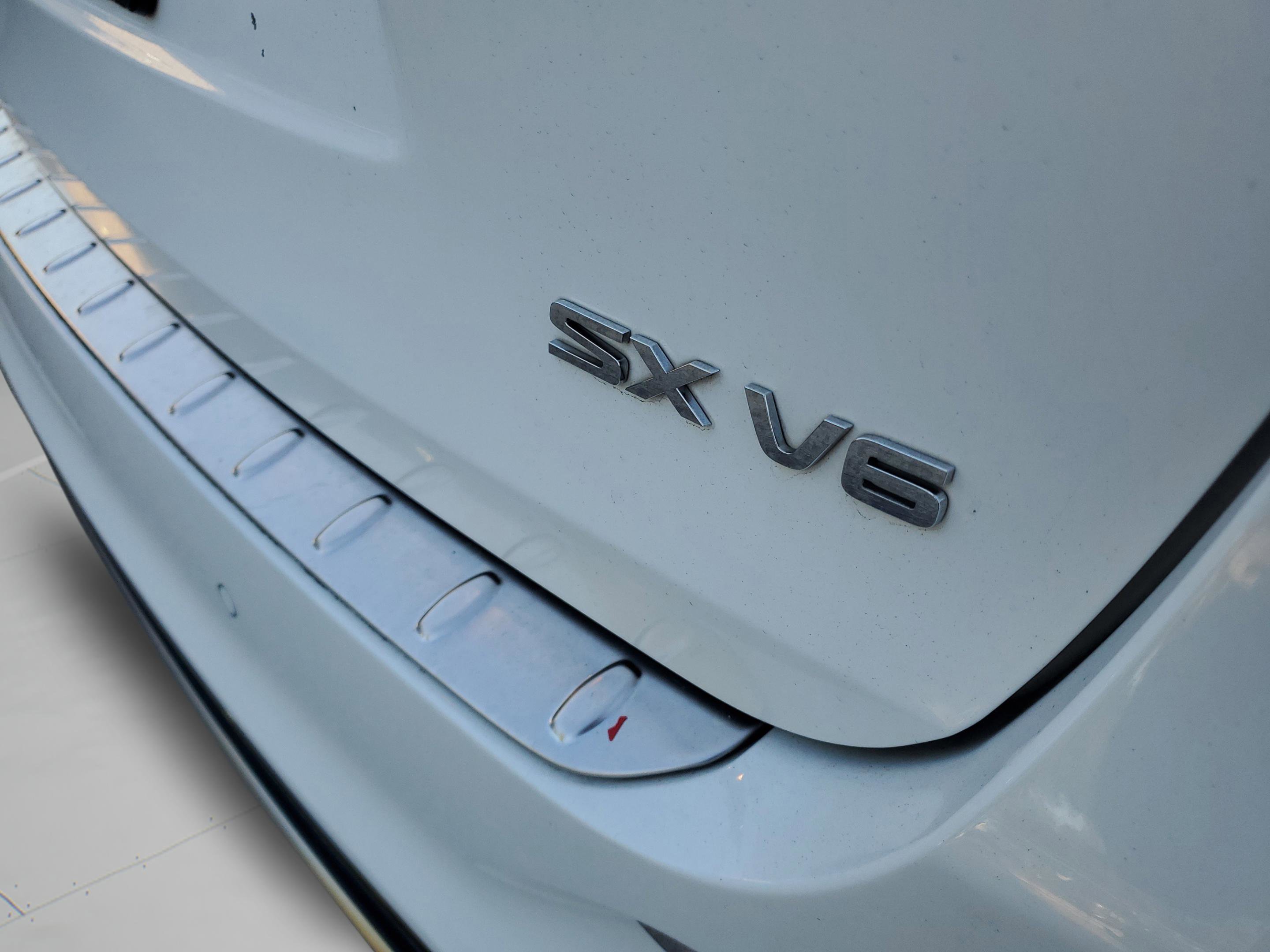 Certified 2019 Kia Sorento SX w/ SX Touring Package FWD image 32