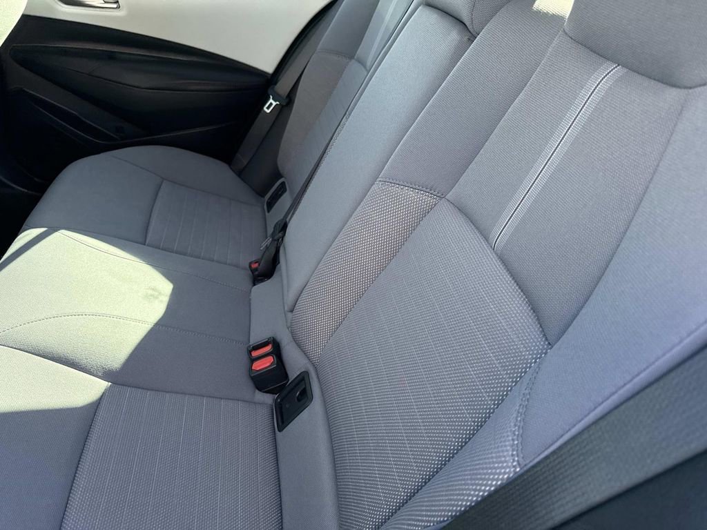 Used 2024 Toyota Corolla SE image 13