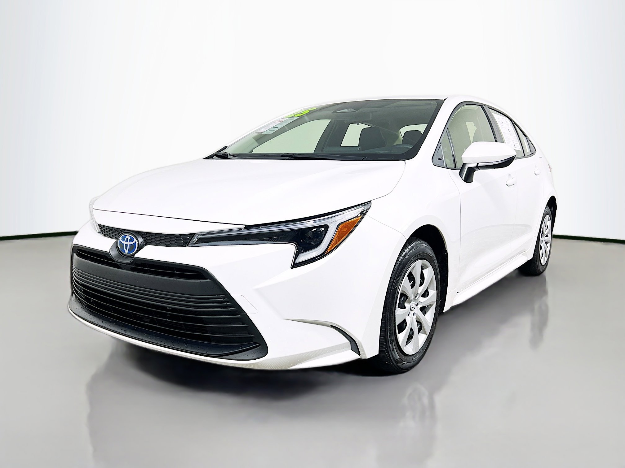 Used 2025 Toyota Corolla LE image 10