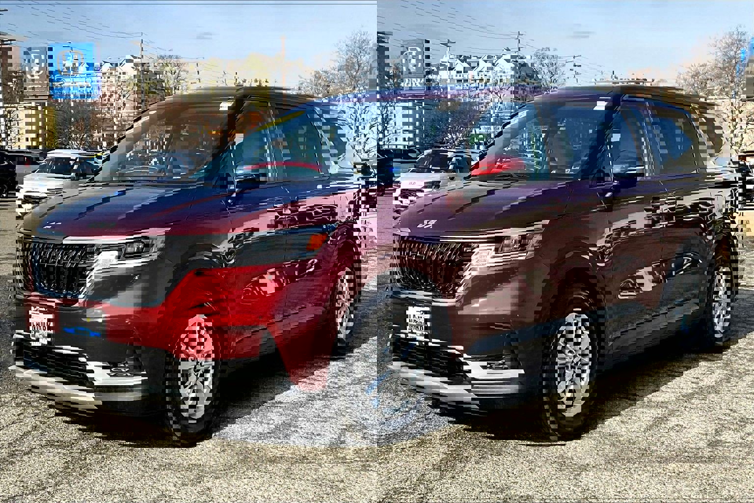 Used 2023 Kia Carnival LX image 1