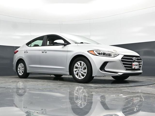 Used 2017 Hyundai Elantra SE image 44