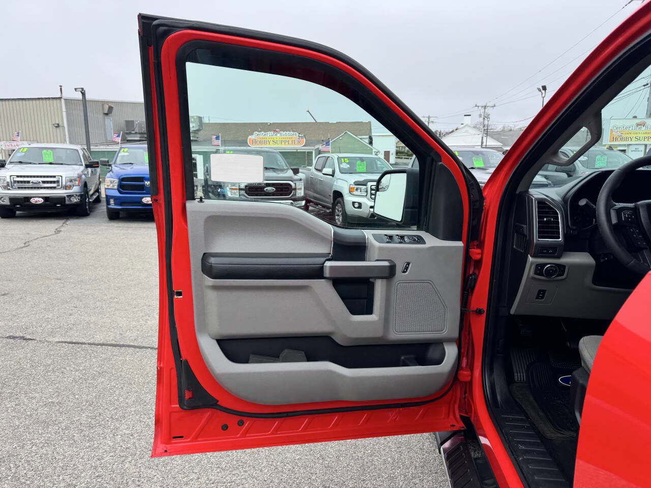 Used 2015 Ford F150 XLT w/ Equipment Group 301A Mid AWD/4WD image 19