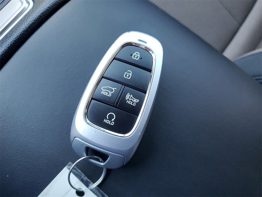 Certified 2023 Hyundai Santa Fe SEL w/ Winter Weather Package image 34