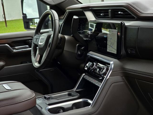 Used 2024 GMC Sierra 2500 Denali w/ Denali Reserve Package AWD/4WD image 34