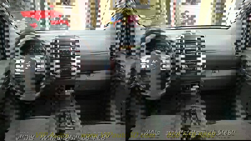 Used 2014 Nissan Frontier S image 10