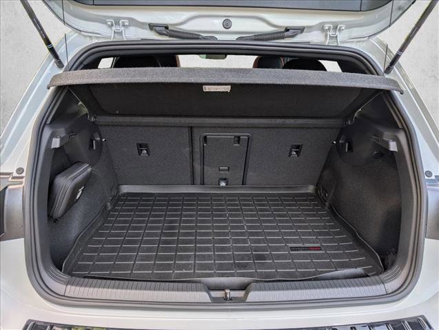 Used 2023 Volkswagen GTI Autobahn image 6