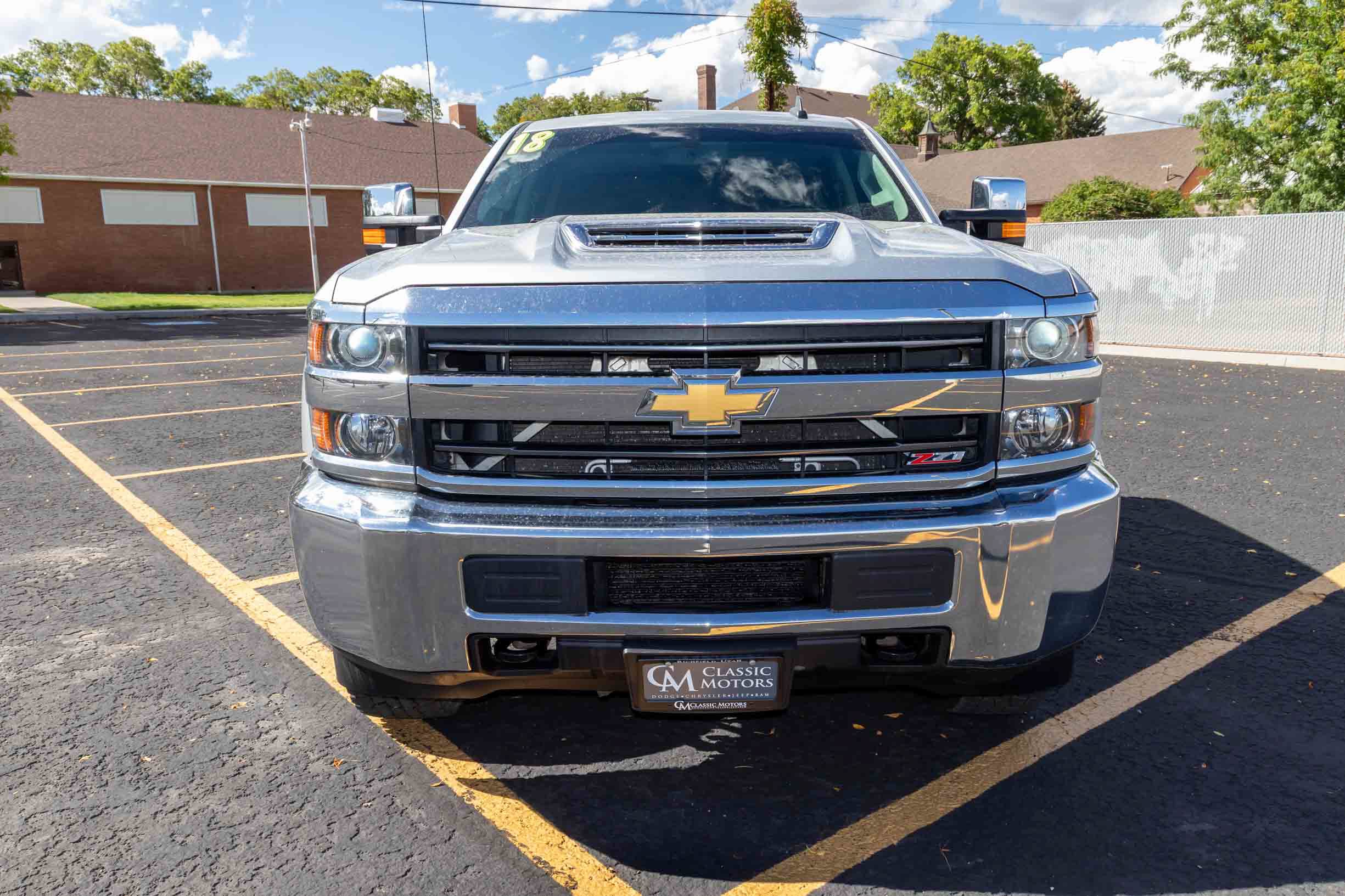 Used 2018 Chevrolet Silverado 3500 LT w/ LT Convenience Package AWD/4WD image 4