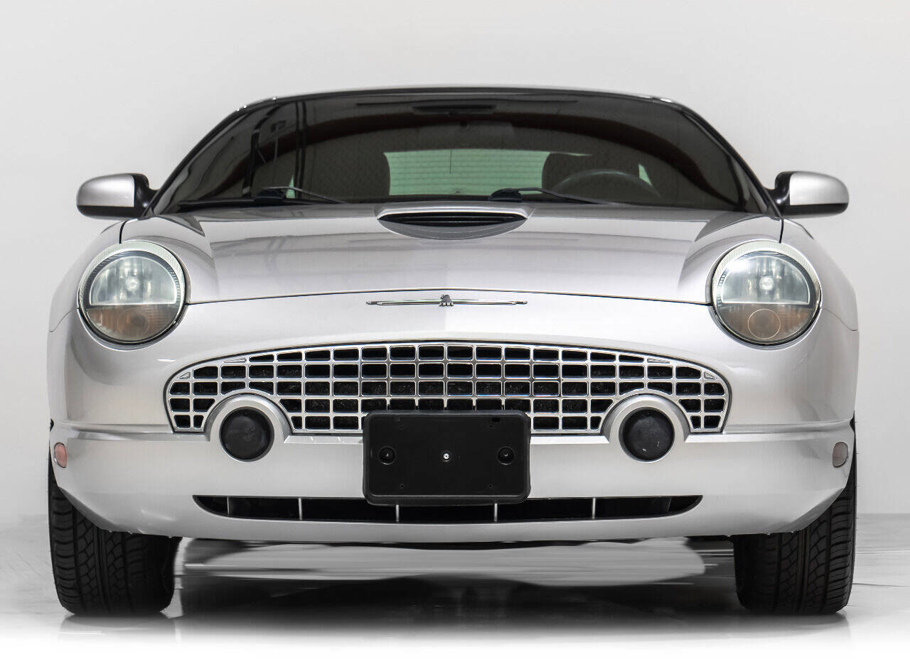 Used 2005 Ford Thunderbird Deluxe image 10