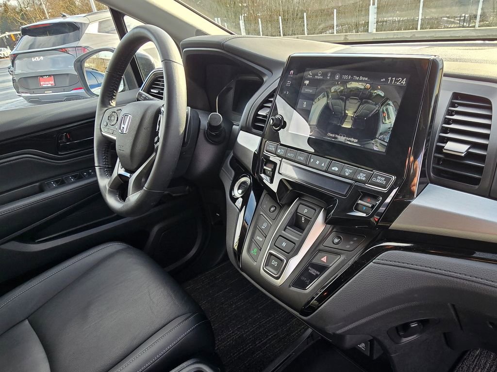 Used 2022 Honda Odyssey Touring image 11