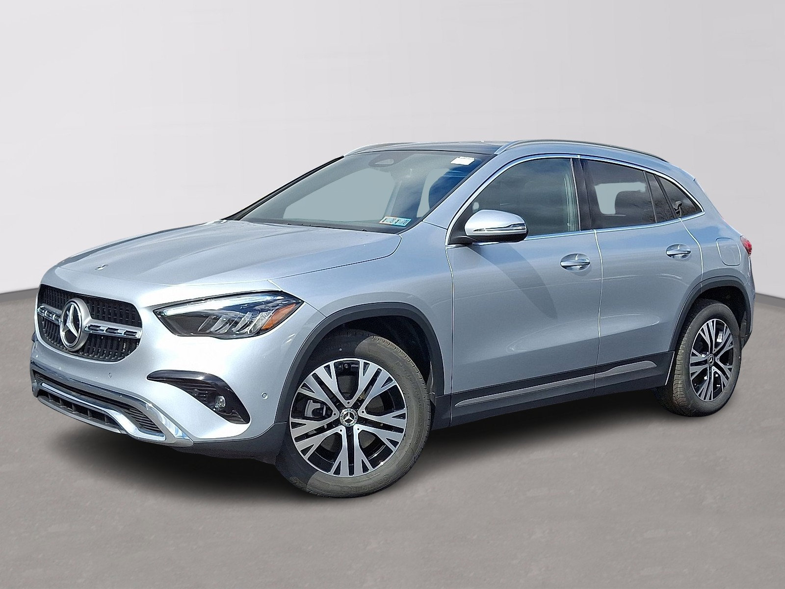 Certified 2026 Mercedes-Benz GLA 250 4MATIC image 1