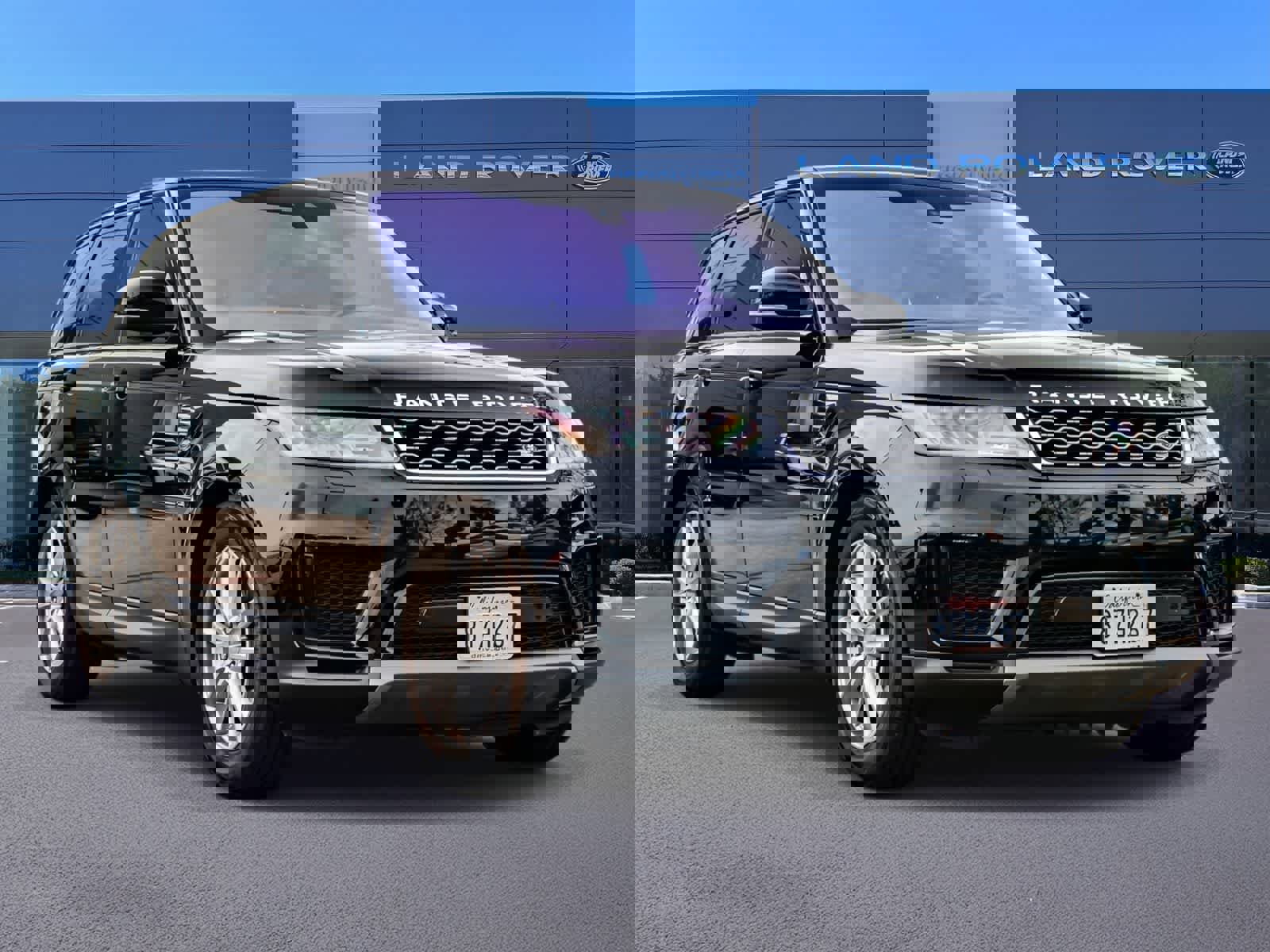 Used 2020 Land Rover Range Rover Sport SE image 3