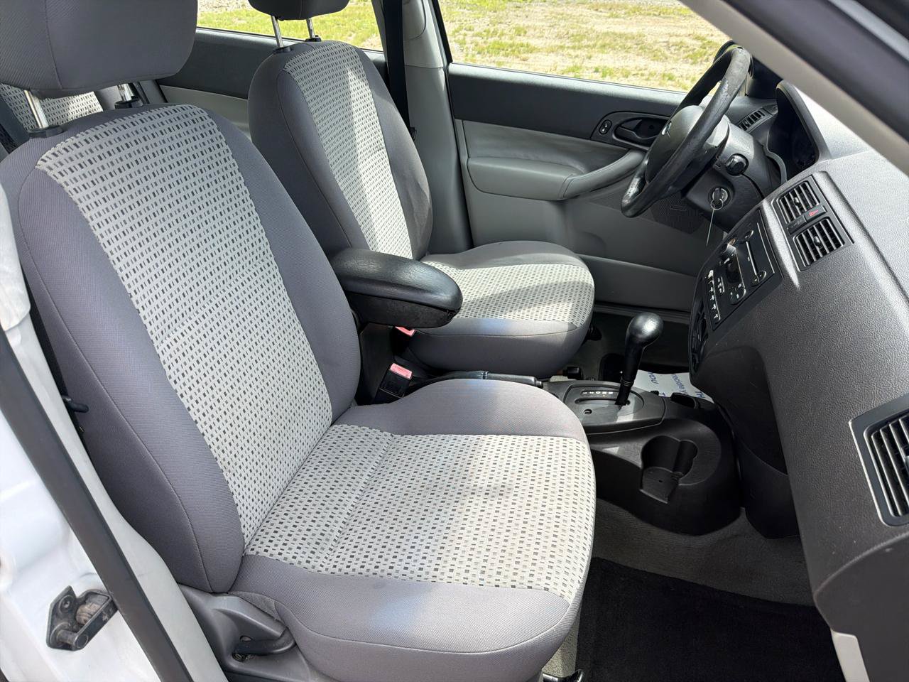 Used 2007 Ford Focus S FWD image 22