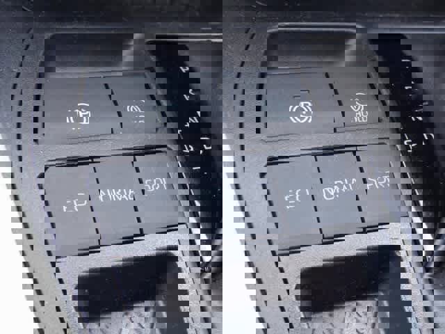 Used 2023 Toyota RAV4 XLE image 13