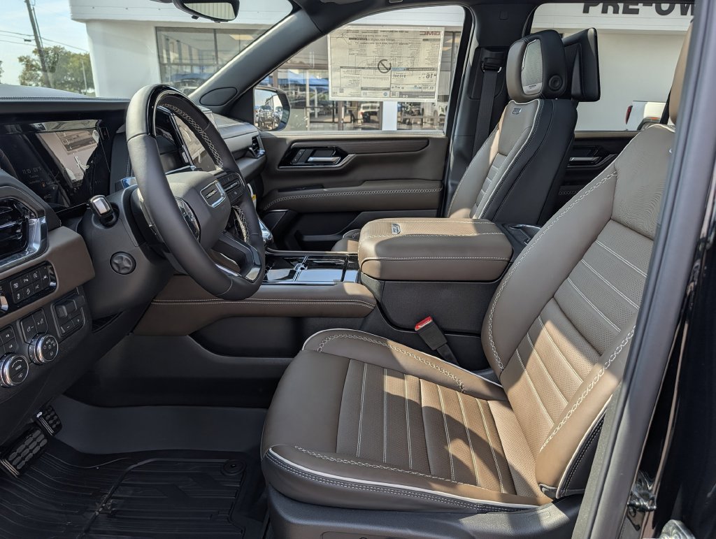 New 2027 GMC Yukon Denali Ultimate AWD/4WD image 24