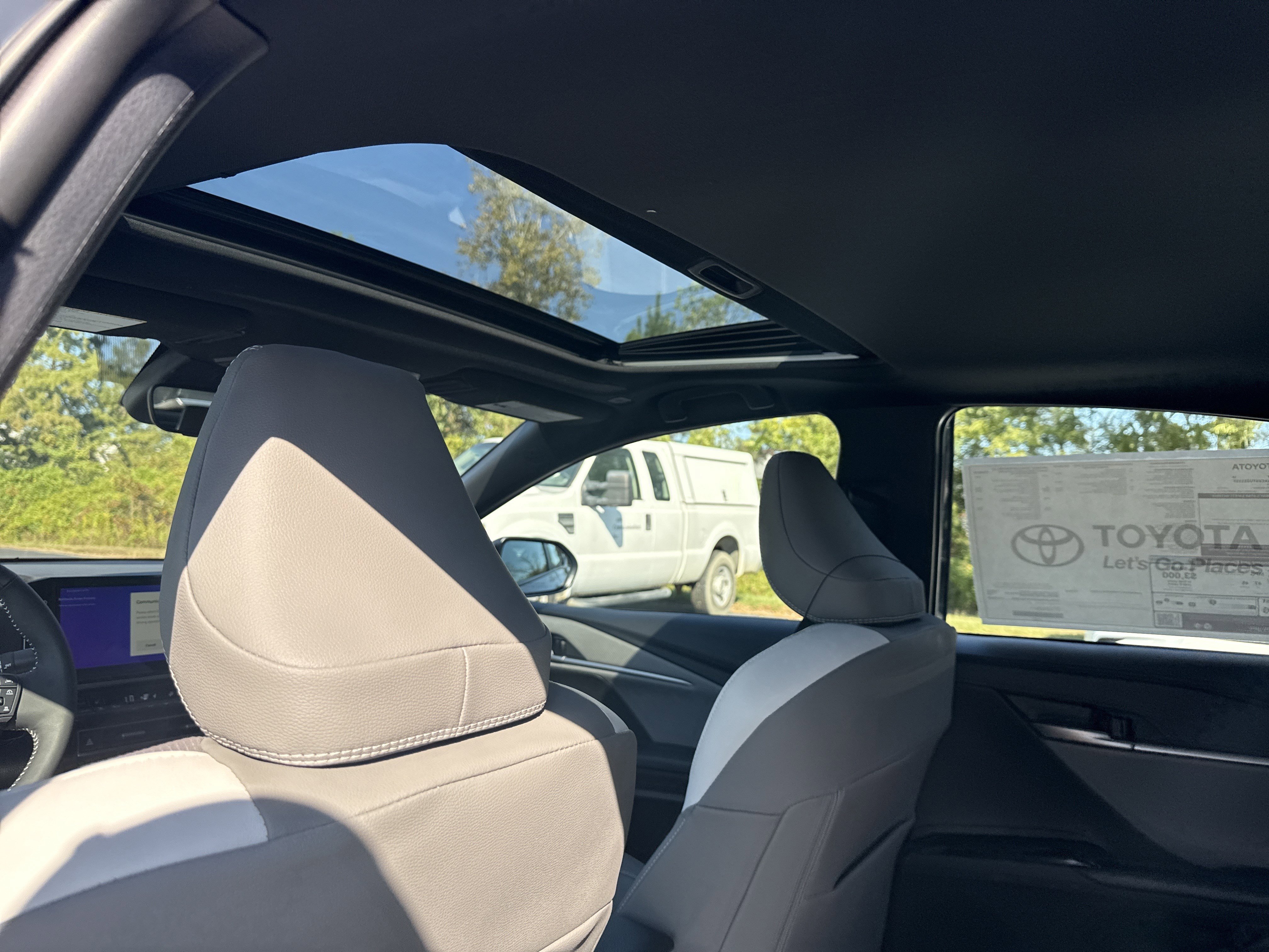 New 2026 Toyota Camry SE image 28