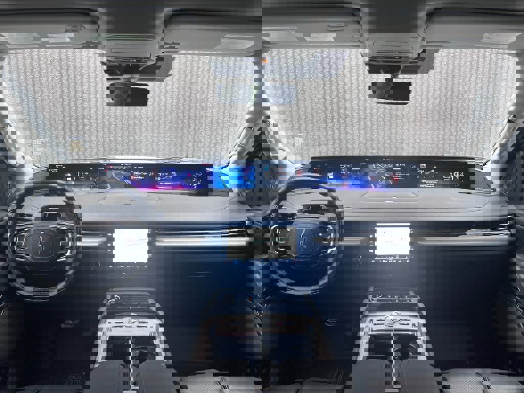 Used 2025 Lincoln Navigator L Reserve AWD/4WD image 35